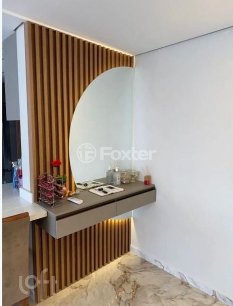 Image 9 - 898763