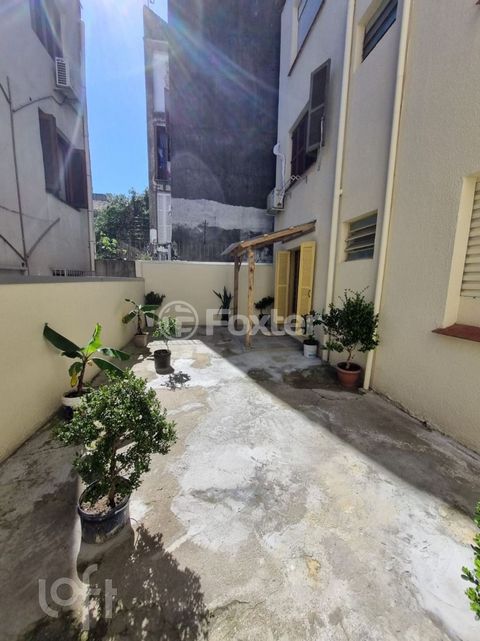 Image 7 - 898791