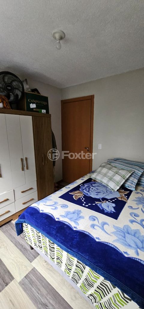 Image 7 - 898811