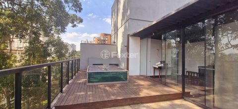 Image 8 - 898879