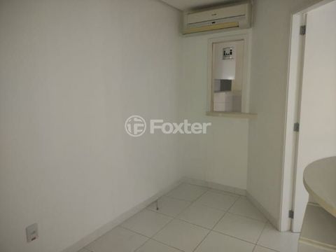 Image 8 - 898887