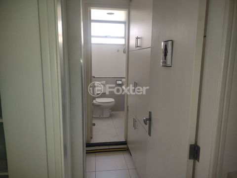 Image 6 - 898887