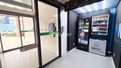 Image 8 - 898898
