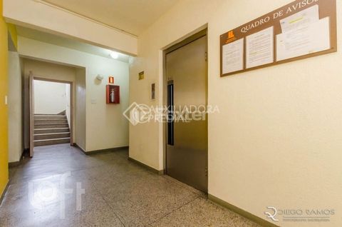 Image 17 - 898913