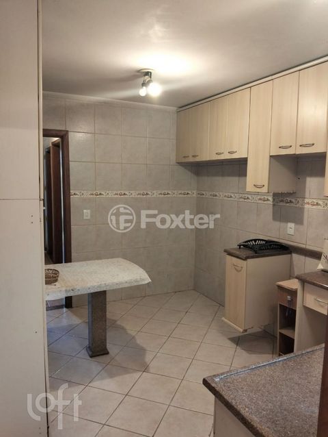 Image 7 - 899007