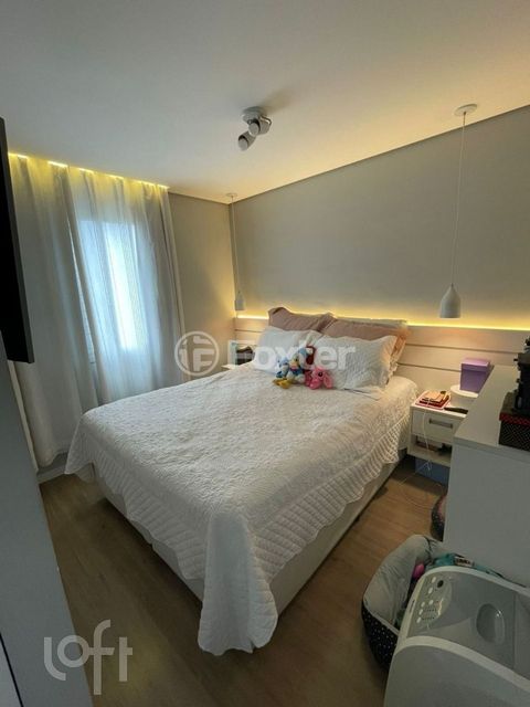 Image 7 - 899014