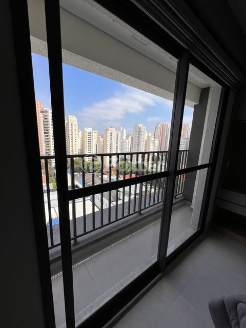 Image 7 - 899054