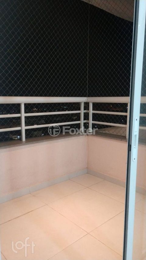 Image 8 - 899084