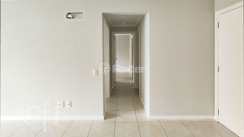 Image 7 - 899136