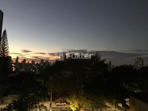 Image 7 - 899229