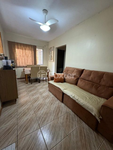 Image 3 - 899257