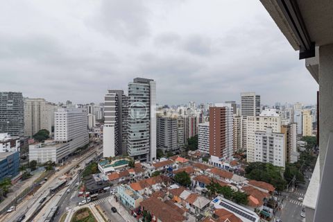 Image 5 - 899258