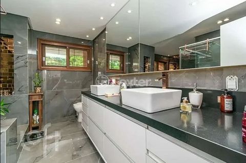 Image 6 - 899274
