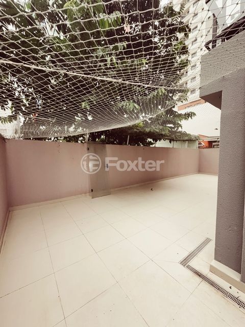 Image 3 - 899294
