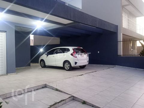 Image 7 - 899347