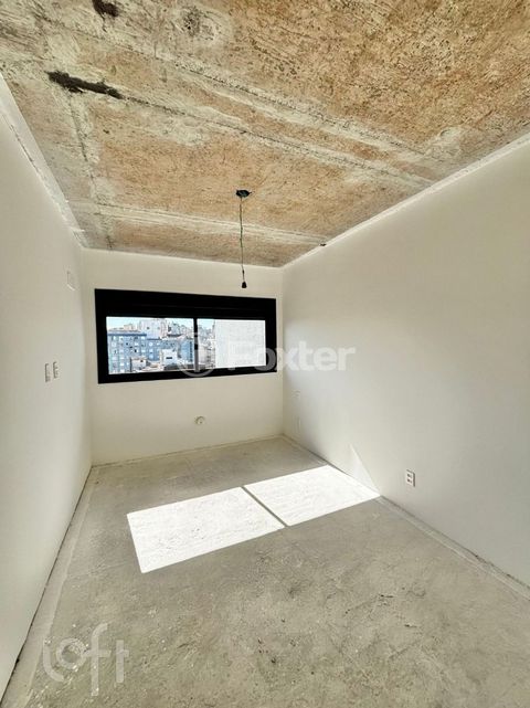 Image 6 - 899380