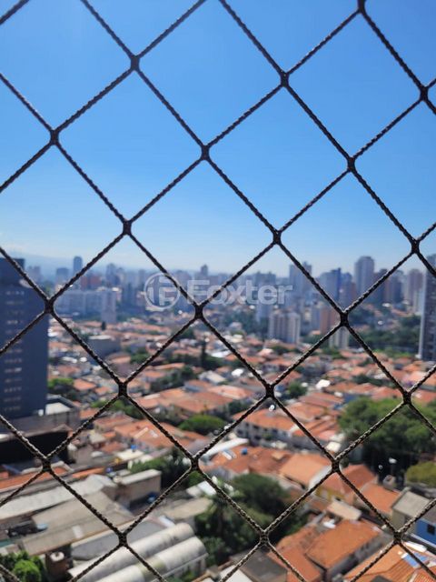 Image 8 - 899385