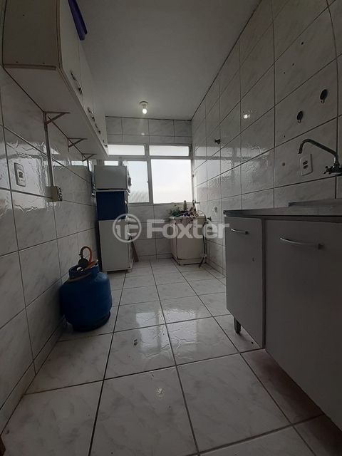 Image 8 - 899388