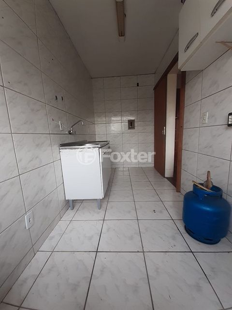 Image 9 - 899388