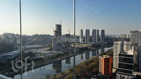 Image 10 - 899416