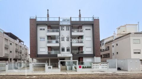 Image 4 - 899421