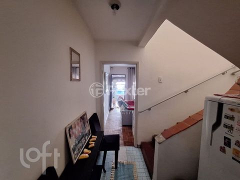 Image 3 - 899446