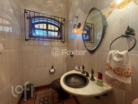 Image 8 - 899530