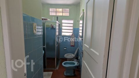 Image 8 - 899587