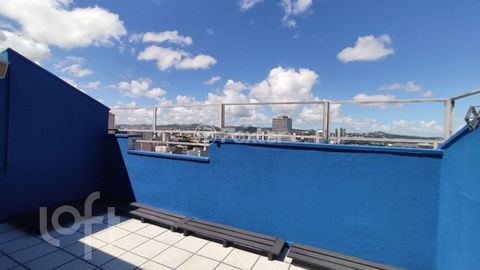 Image 9 - 899612