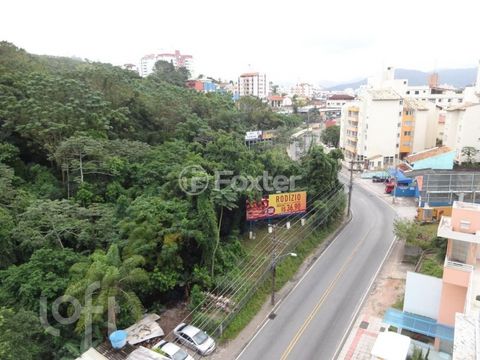 Image 14 - 899615