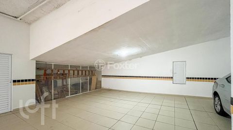 Image 18 - 899615