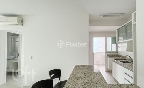 Image 3 - 899615