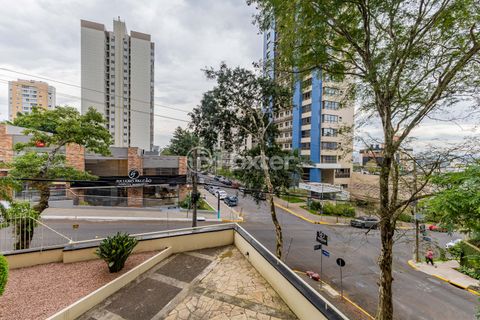 Image 6 - 899641
