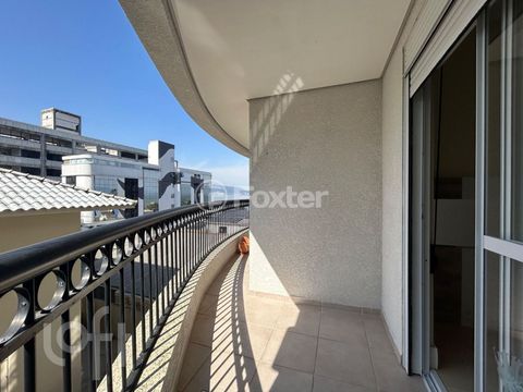 Image 8 - 899650
