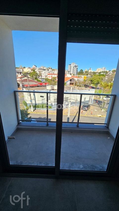 Image 8 - 899653