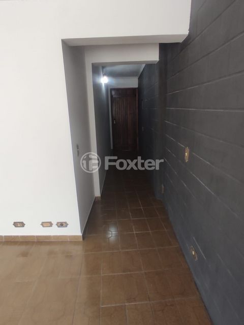 Image 7 - 899689
