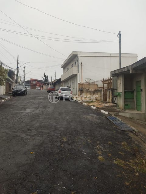 Image 3 - 899692