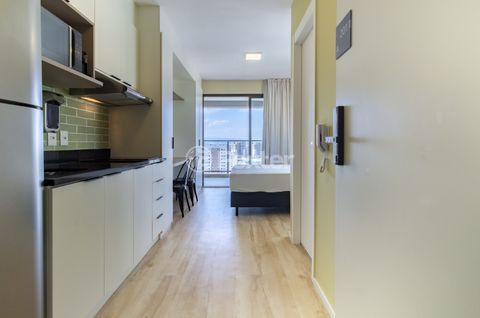Image 3 - 899693