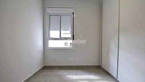 Image 11 - 899732