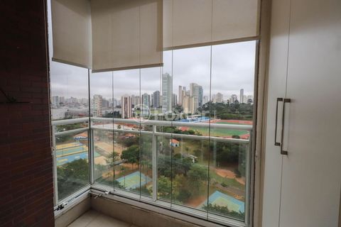 Image 1 - 899739