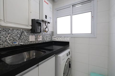 Image 9 - 899739