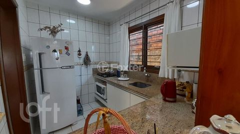 Image 12 - 899762