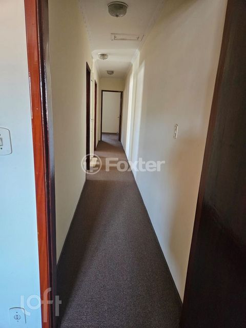 Image 3 - 899768