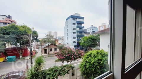 Image 11 - 899798