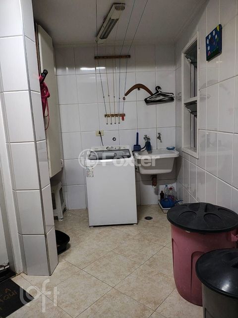 Image 9 - 899832