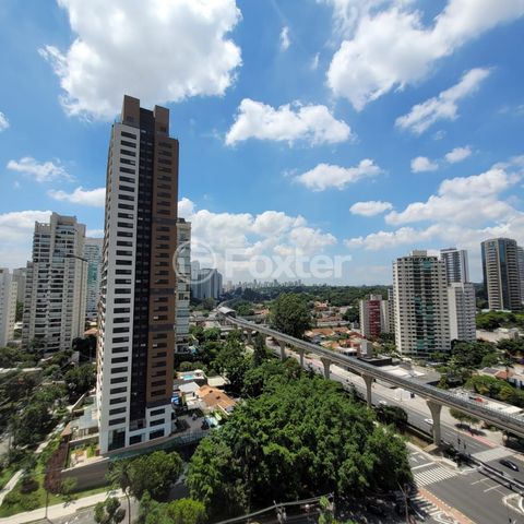 Image 7 - 899838