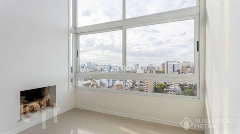 Image 8 - 899897