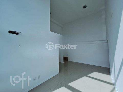 Image 7 - 899897