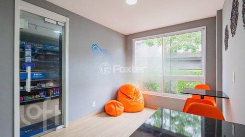 Image 7 - 899929