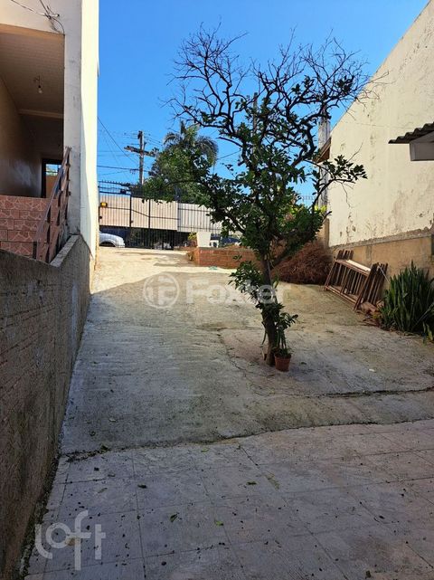 Image 5 - 899966